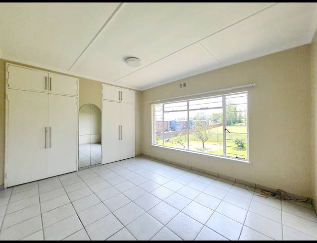 3 BEDROOM TOWNHOUSE RENTED IN HALFWAY GARDENS